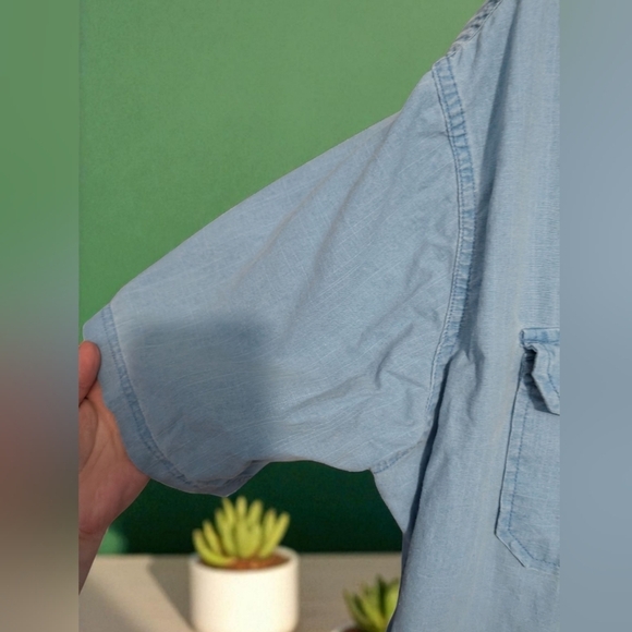 Croft & Barrow Denim Blue Casual Button Down Shirt Size X-Large (EUC) - Picture 5 of 11